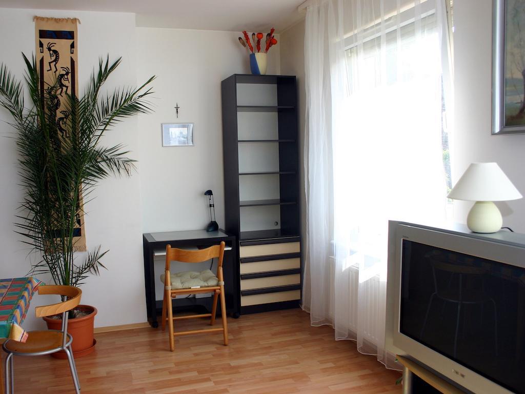 Arriva Apartment, Optional Indoor Parking Budapest Szoba fotó